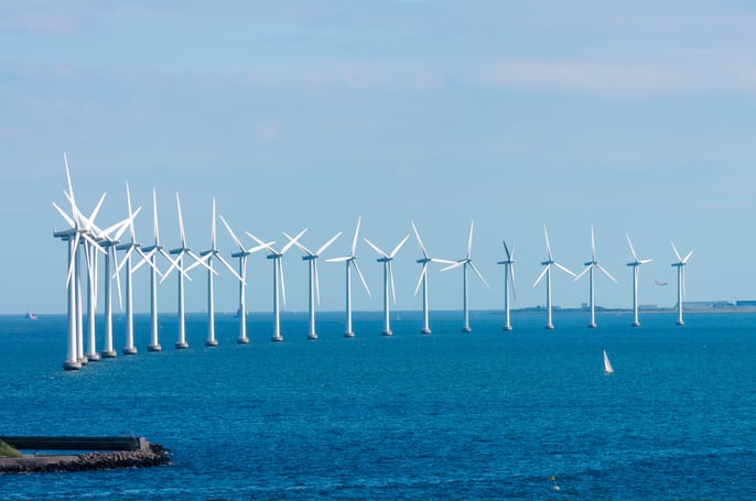 Offshore-wind-farm-Renewable-Energy-Airswift-min