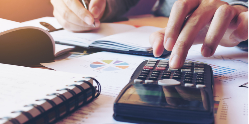 why do companies outsource payroll